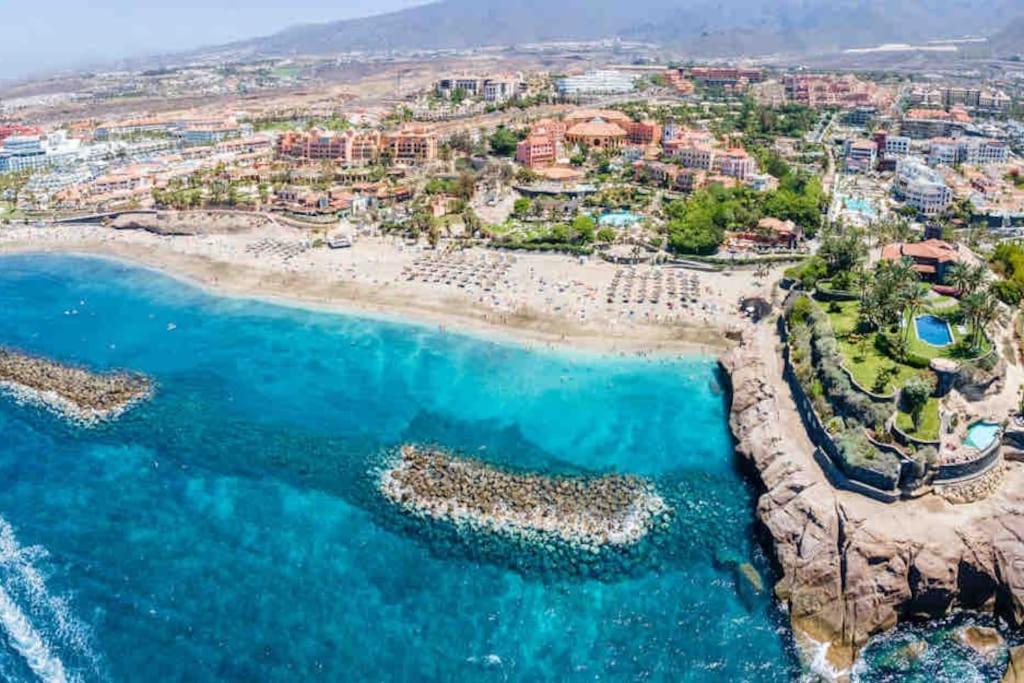 Independiente En Adeje * Costa Adeje (Tenerife)